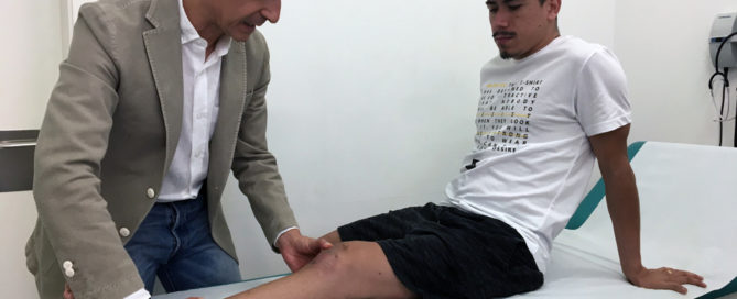 Franklin Cavalcante, ex jugador brasileño de El Pozo Murcia, se recupera en manos del Dr. Francisco Martínez