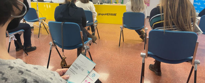 Llevamos la lucha contra el cáncer de mama a tu empresa